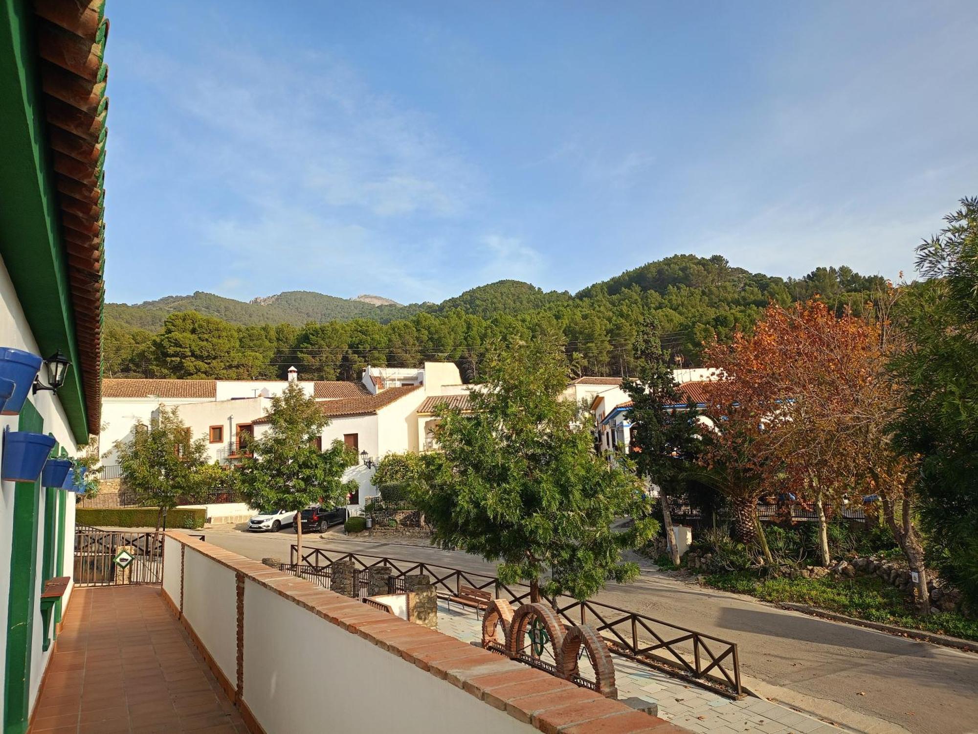 Villa Cultural Montelucia Montecorto Ruang foto